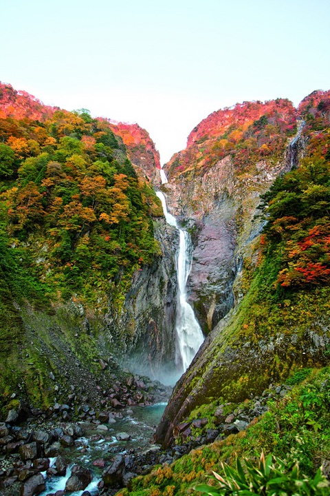 第1回 らいじぃ(立山町 観光宣伝隊長) 第1回 らいじぃ(立山町 観光宣伝隊長)