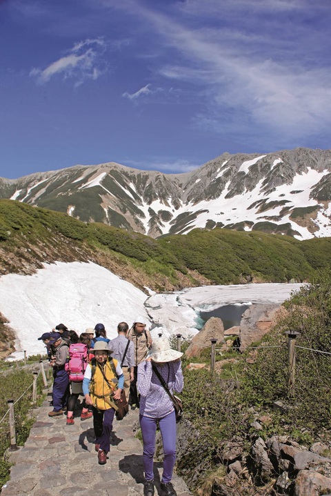 第1回 らいじぃ(立山町 観光宣伝隊長) 第1回 らいじぃ(立山町 観光宣伝隊長)